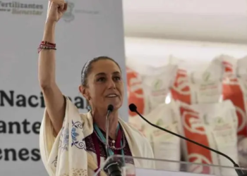 Sheinbaum reitera apoyo a migrantes mexicanos en EU y destaca fortaleza de consulados