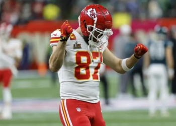 Travis Kelce pone en suspenso su continuidad en la NFL
