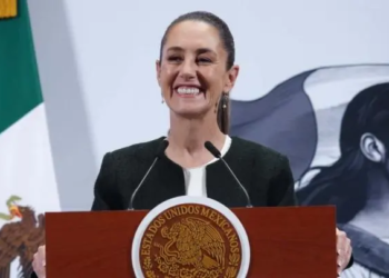 Destaca Sheinbaum respeto en llamada con Trump y anuncia festival en el Zócalo