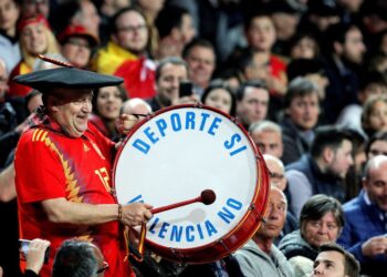 Fallece Manolo ‘El del Bombo’, fiel aficionado de España