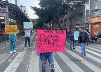 “Nos dejaron sin trabajo y sin justicia”, dicen en protesta enfermeras y trabajadores del Sanatorio Trinidad