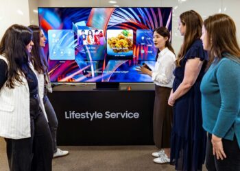 Samsung presenta innovaciones en IA para pantallas, barras de sonido y monitores en el 2025 LATAM Visual Display Seminar