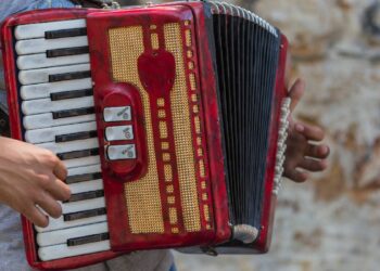 ¿Quién es Betillo Guerrero, el cantante que presuntamente fue detenido en Chiapas y es relacionado con el Cártel de Sinaloa?