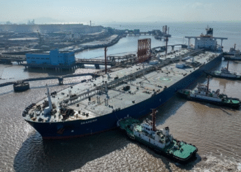 Otro accidente aéreo en India: se estrella avión militar en misión de entrenamiento y mueren dos pilotos